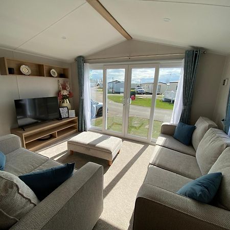 Verbzen Holiday Caravan At St Osyth Beach, Clacton-On-Sea By Verb Holidays Saint Osyth Eksteriør bilde