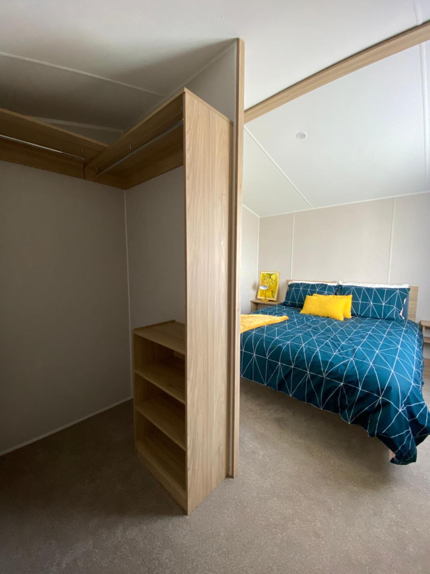 Verbzen Holiday Caravan At St Osyth Beach, Clacton-On-Sea By Verb Holidays Saint Osyth Eksteriør bilde